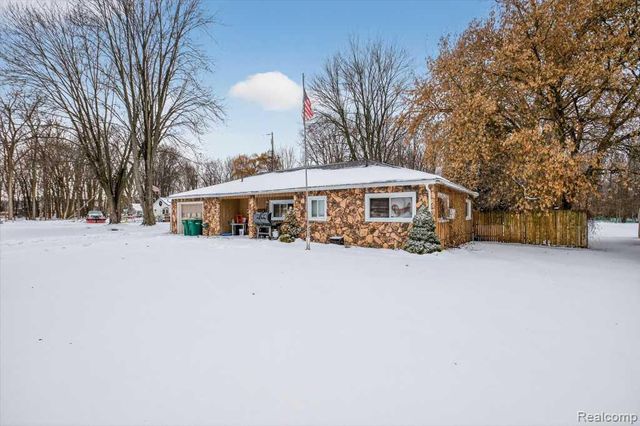 3687 Lauria Road, Bay City, MI 48706