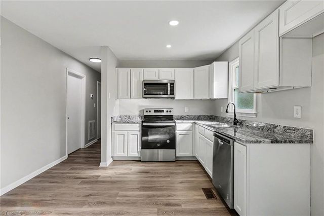 120 Highland Avenue, Thomasville, NC 27360