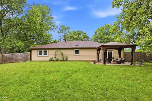 8035 Vineyard Drive, Indianapolis, IN 46260