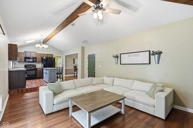 8035 Vineyard Drive, Indianapolis, IN 46260