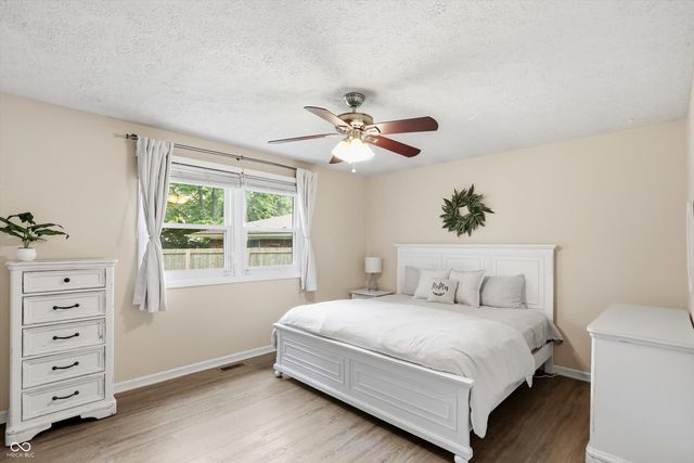 8035 Vineyard Drive, Indianapolis, IN 46260