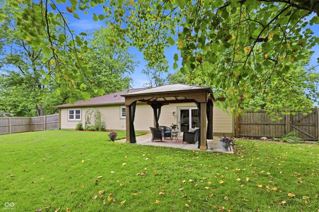 8035 Vineyard Drive, Indianapolis, IN 46260