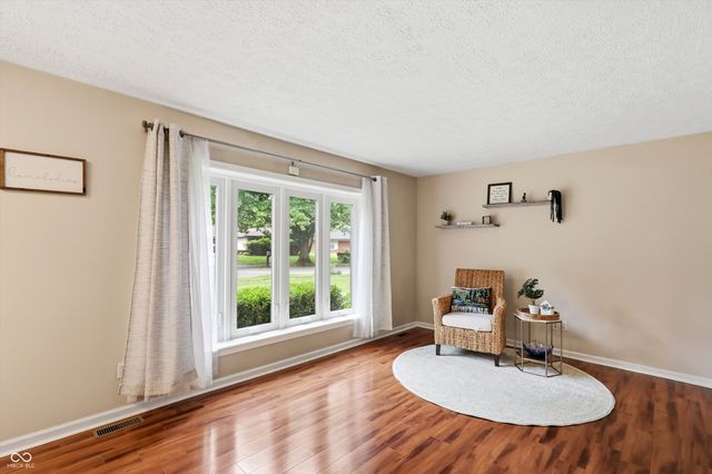 8035 Vineyard Drive, Indianapolis, IN 46260