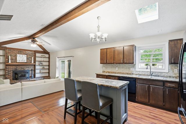 8035 Vineyard Drive, Indianapolis, IN 46260