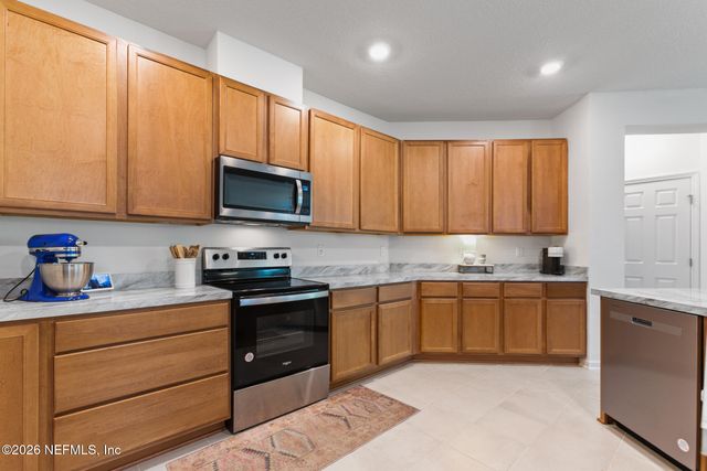 1305 PANTHER LAKE Parkway, Jacksonville, FL 32221