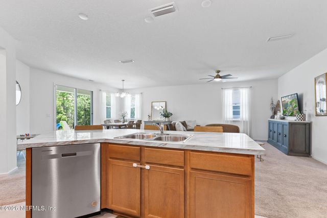 1305 PANTHER LAKE Parkway, Jacksonville, FL 32221