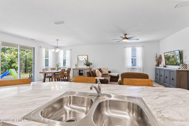 1305 PANTHER LAKE Parkway, Jacksonville, FL 32221