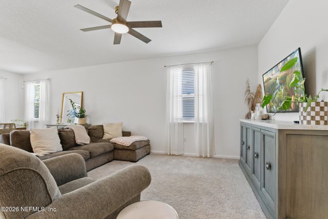 1305 PANTHER LAKE Parkway, Jacksonville, FL 32221