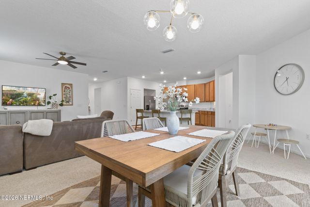 1305 PANTHER LAKE Parkway, Jacksonville, FL 32221