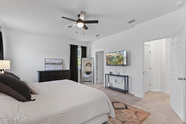 1305 PANTHER LAKE Parkway, Jacksonville, FL 32221