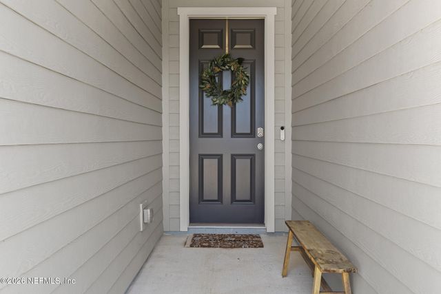 1305 PANTHER LAKE Parkway, Jacksonville, FL 32221