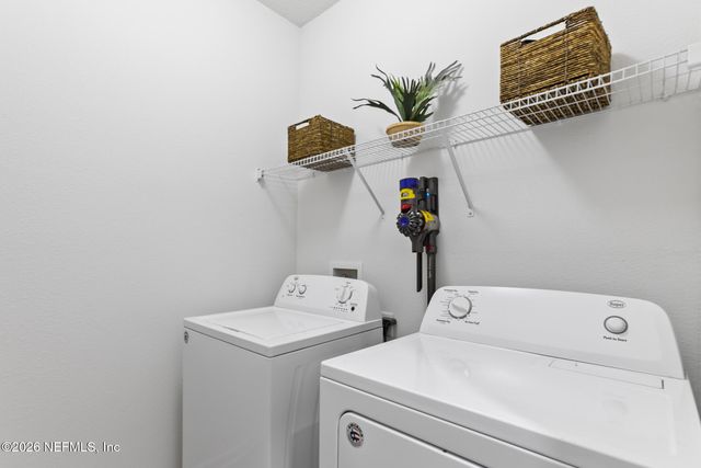 1305 PANTHER LAKE Parkway, Jacksonville, FL 32221