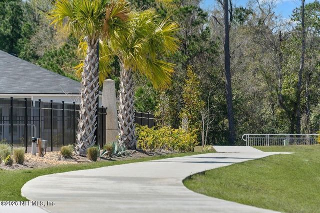 1305 PANTHER LAKE Parkway, Jacksonville, FL 32221