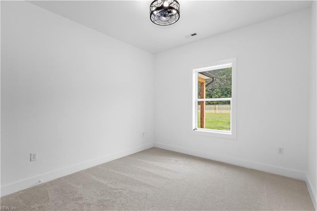 3AC Barnes RD, Toano, VA 23168