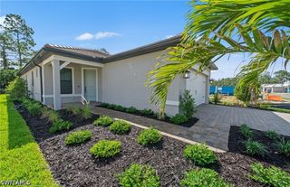 2094 Seville LN, Naples, FL 34120