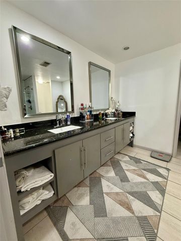 3222 Freshmeadows Drive, Houston, TX 77063