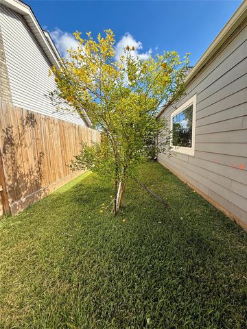 3222 Freshmeadows Drive, Houston, TX 77063