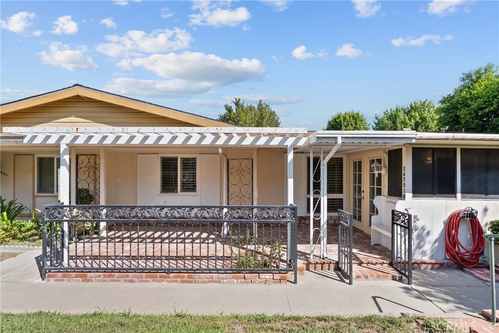 26751 Whispering Leaves B, Newhall, CA 91321 — photo 2
