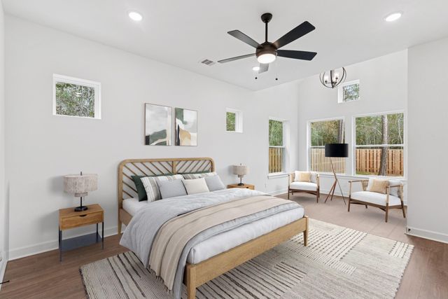 1736 Howler, Houston, TX 77316