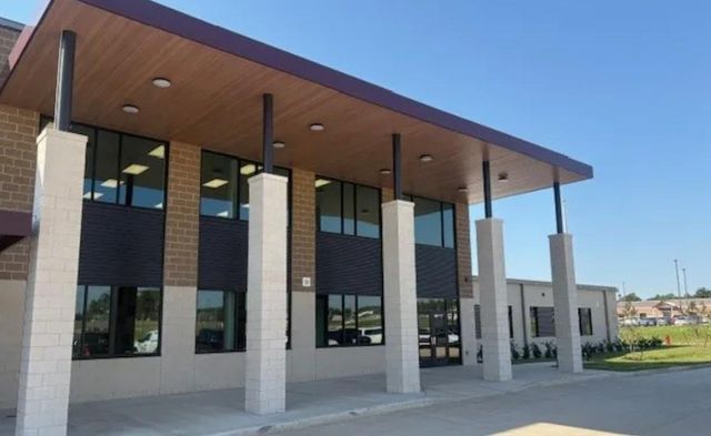 1736 Howler, Houston, TX 77316