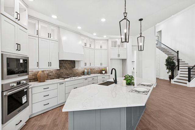 1736 Howler, Houston, TX 77316