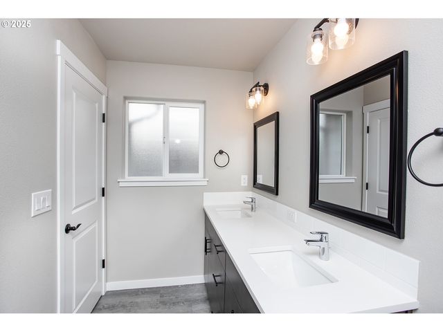 12815 Ne 109TH St, Vancouver, WA 98682