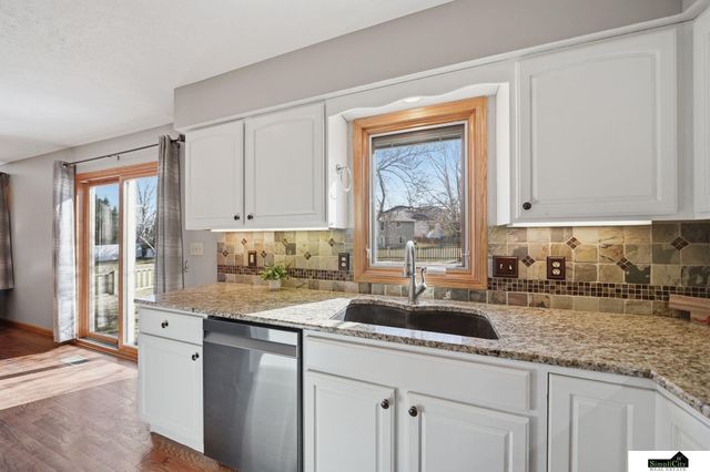 7444 S 48th Street, Lincoln, NE 68516