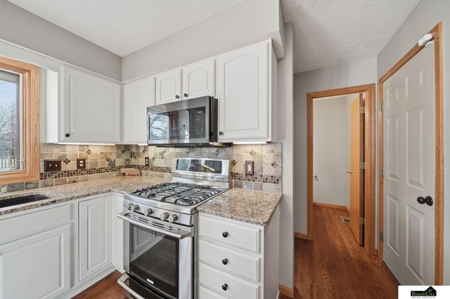 7444 S 48th Street, Lincoln, NE 68516