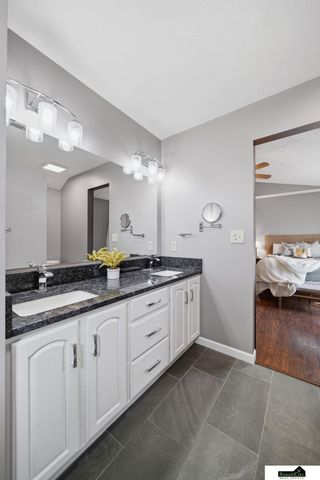 7444 S 48th Street, Lincoln, NE 68516