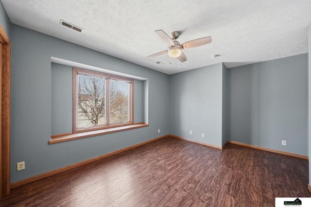 7444 S 48th Street, Lincoln, NE 68516