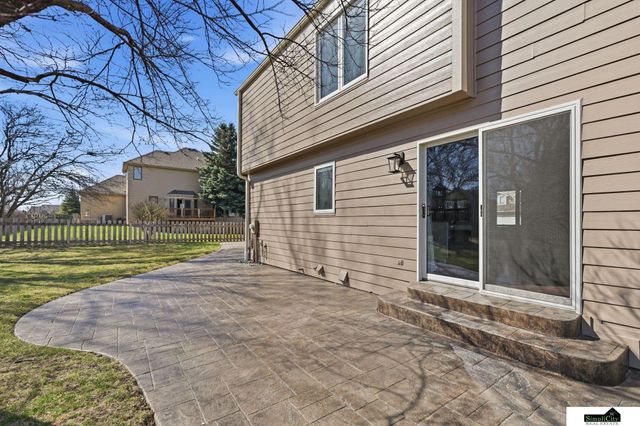 7444 S 48th Street, Lincoln, NE 68516
