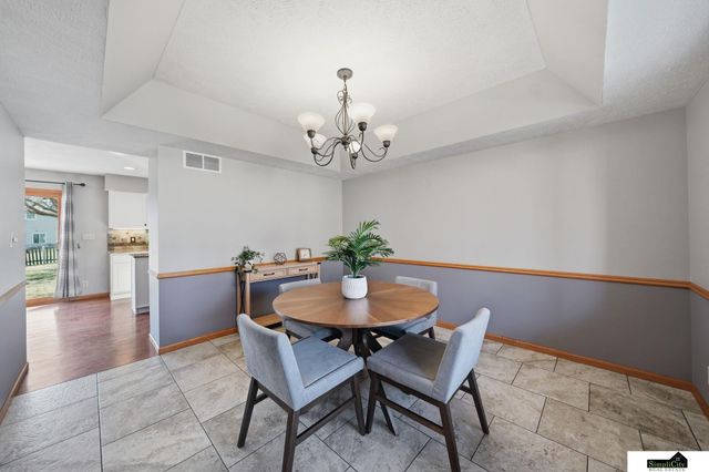 7444 S 48th Street, Lincoln, NE 68516