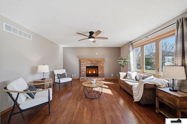 7444 S 48th Street, Lincoln, NE 68516