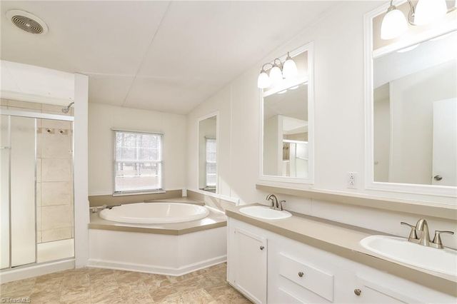 702 NC Highway 62 E, Pleasant Garden, NC 27313