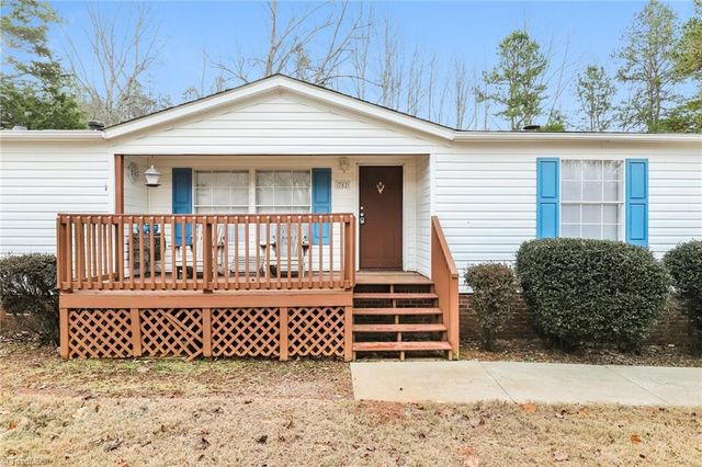 702 NC Highway 62 E, Pleasant Garden, NC 27313