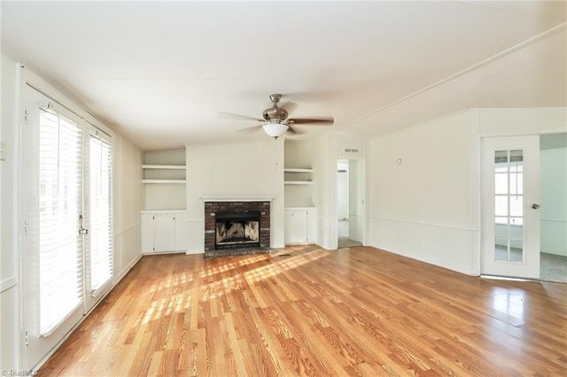 702 NC Highway 62 E, Pleasant Garden, NC 27313