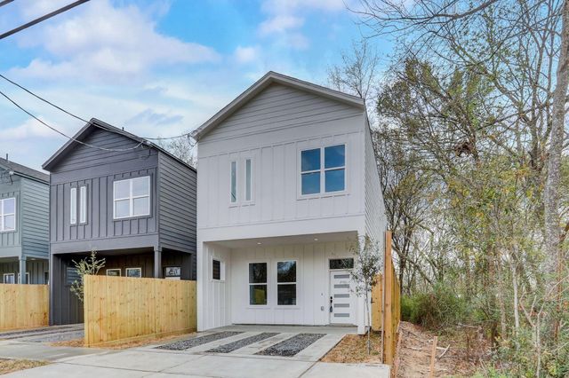 1213 Dewalt Street, Houston, TX 77088