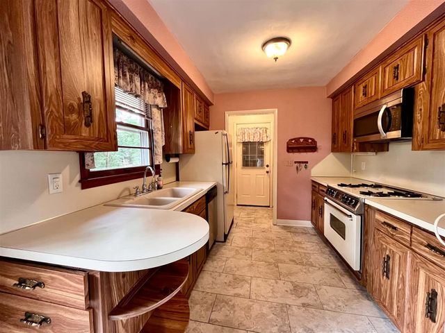 1753 Vine Avenue, Muskegon, MI 49442