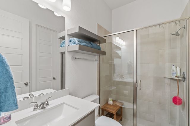 1713 Cannon Street, Van Alstyne, TX 75495