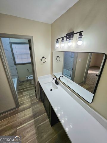 411 E Northwood Drive, Griffin, GA 30223