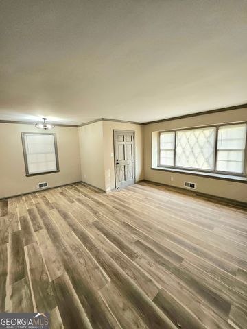 411 E Northwood Drive, Griffin, GA 30223