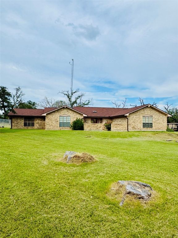 147 Wildflower Lane, Whitney, TX 76692