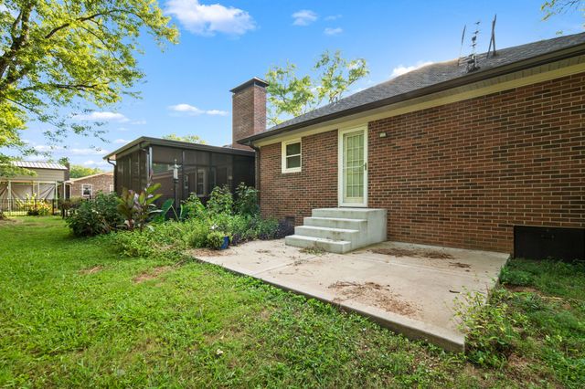 2814 Archer Ave, Murfreesboro, TN 37129