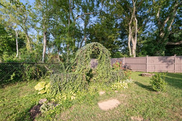 2814 Archer Ave, Murfreesboro, TN 37129
