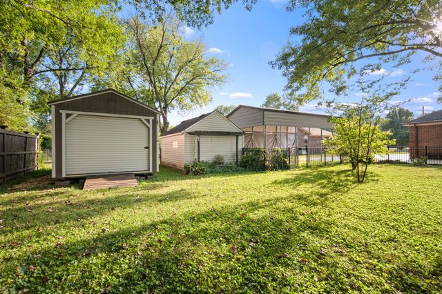 2814 Archer Ave, Murfreesboro, TN 37129