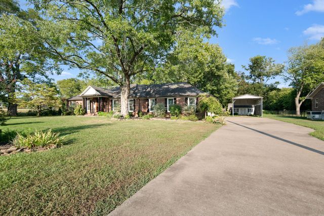 2814 Archer Ave, Murfreesboro, TN 37129