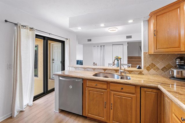 22910 Oxford Place D, Boca Raton, FL 33433