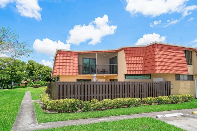 22910 Oxford Place D, Boca Raton, FL 33433