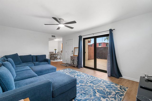 22910 Oxford Place D, Boca Raton, FL 33433
