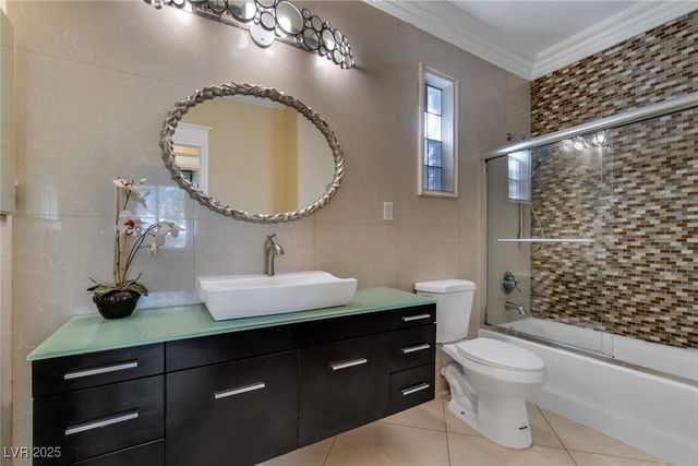 1006 Coldwater Falls Way, Las Vegas, NV 89123